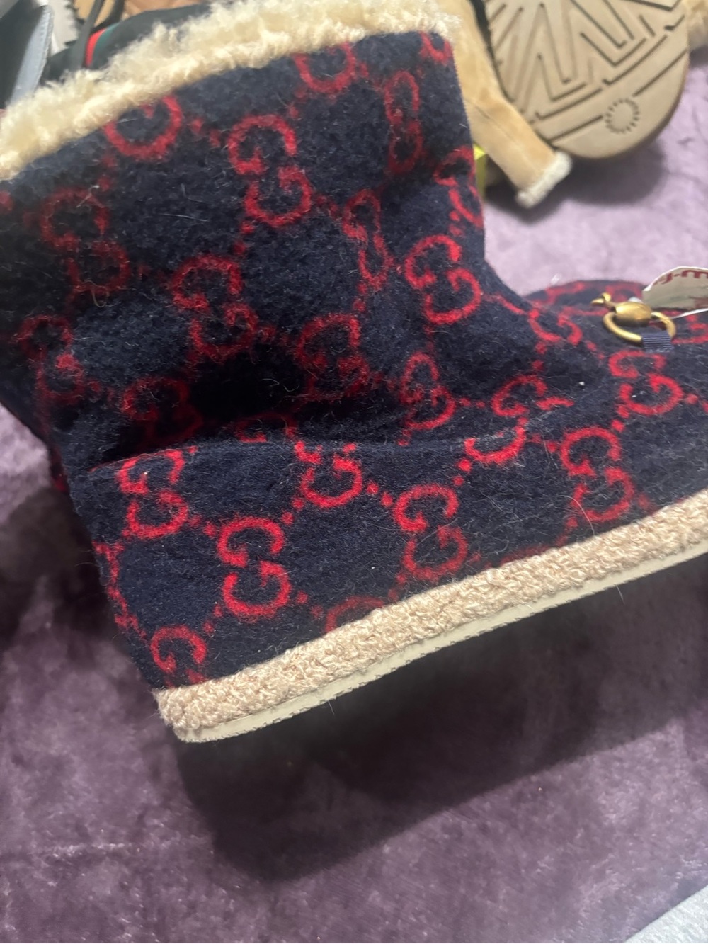 Gucci Navy & Red Wool Slip-On Boots with Cream Shearling Trim - Picture 6 of 14